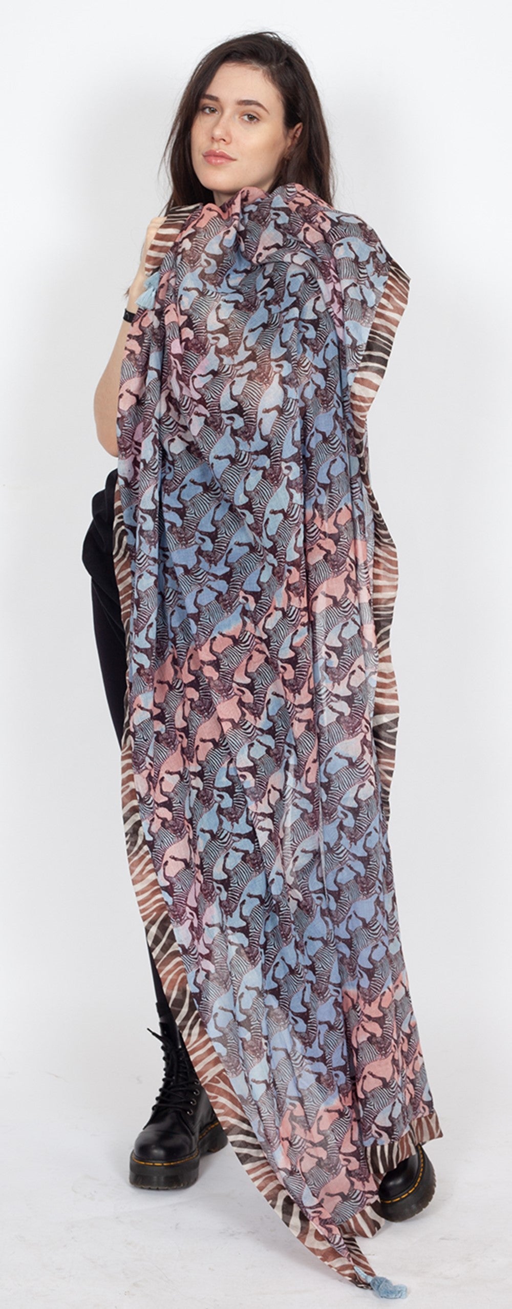 GLAMOROUS 3138_250